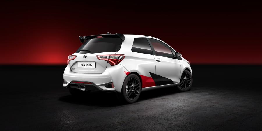 Toyota Yaris GRMN 2017 года  (фото 2 из 51)